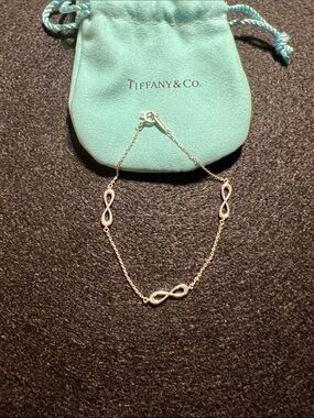 Tiffany & Co. 925 Silver Infinity Link Bracelet with Signature Blue Pouch
